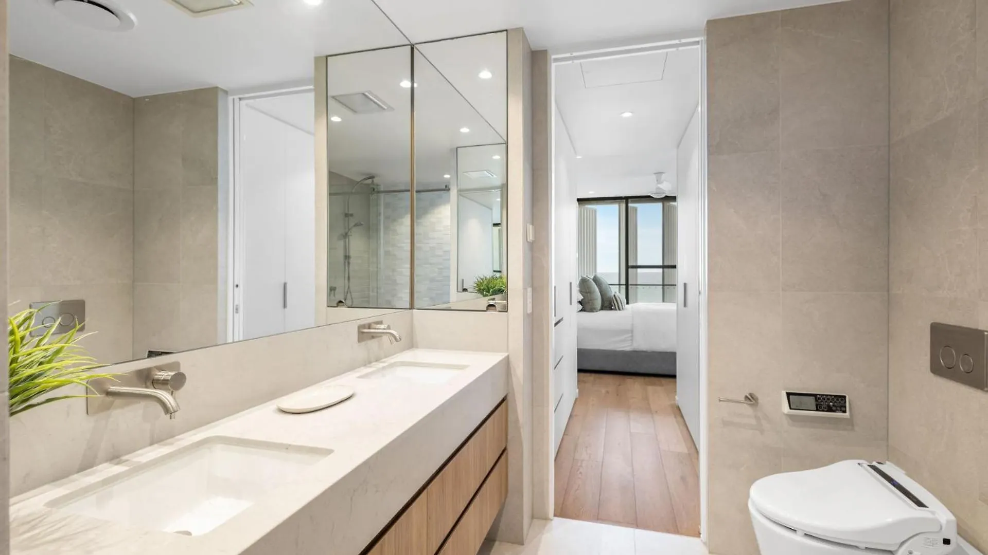 Coolum Beachfront Apartment