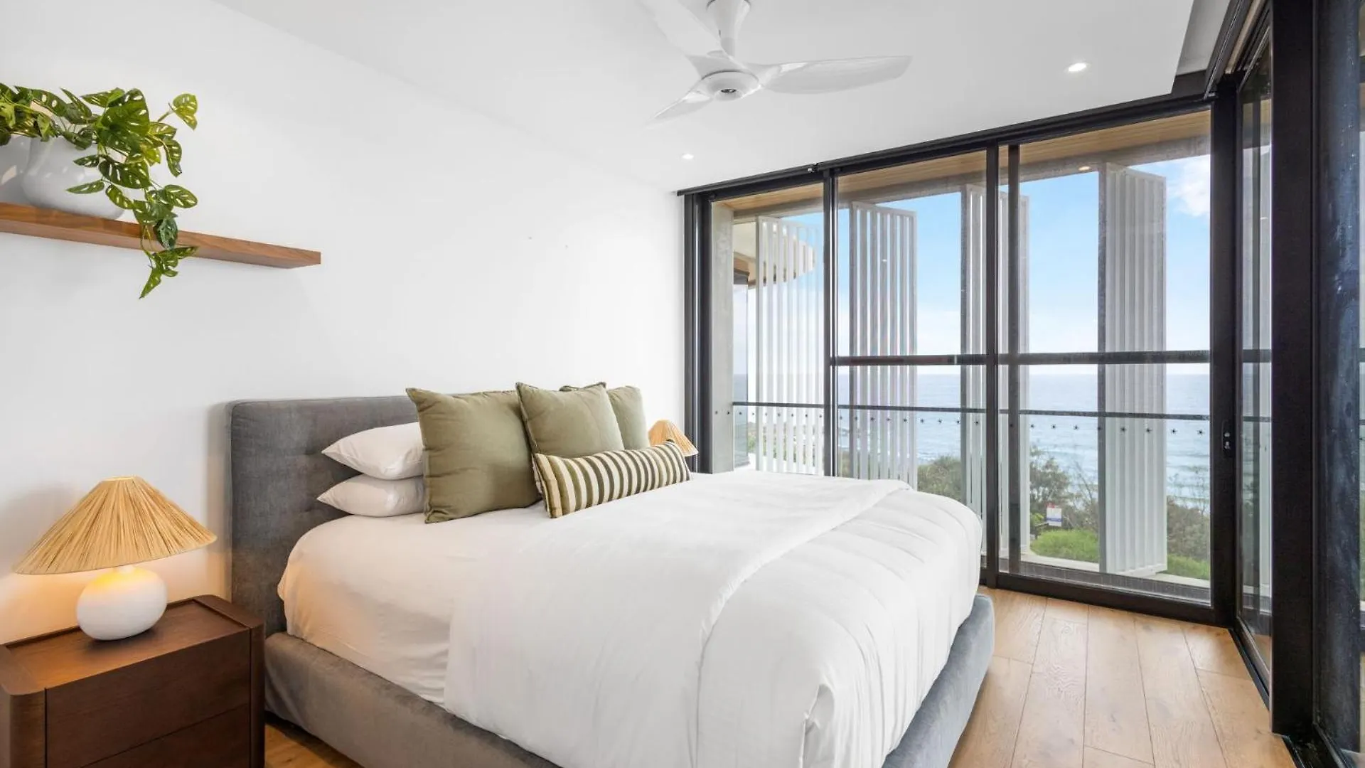 Coolum Beachfront Apartment Coolum Beach