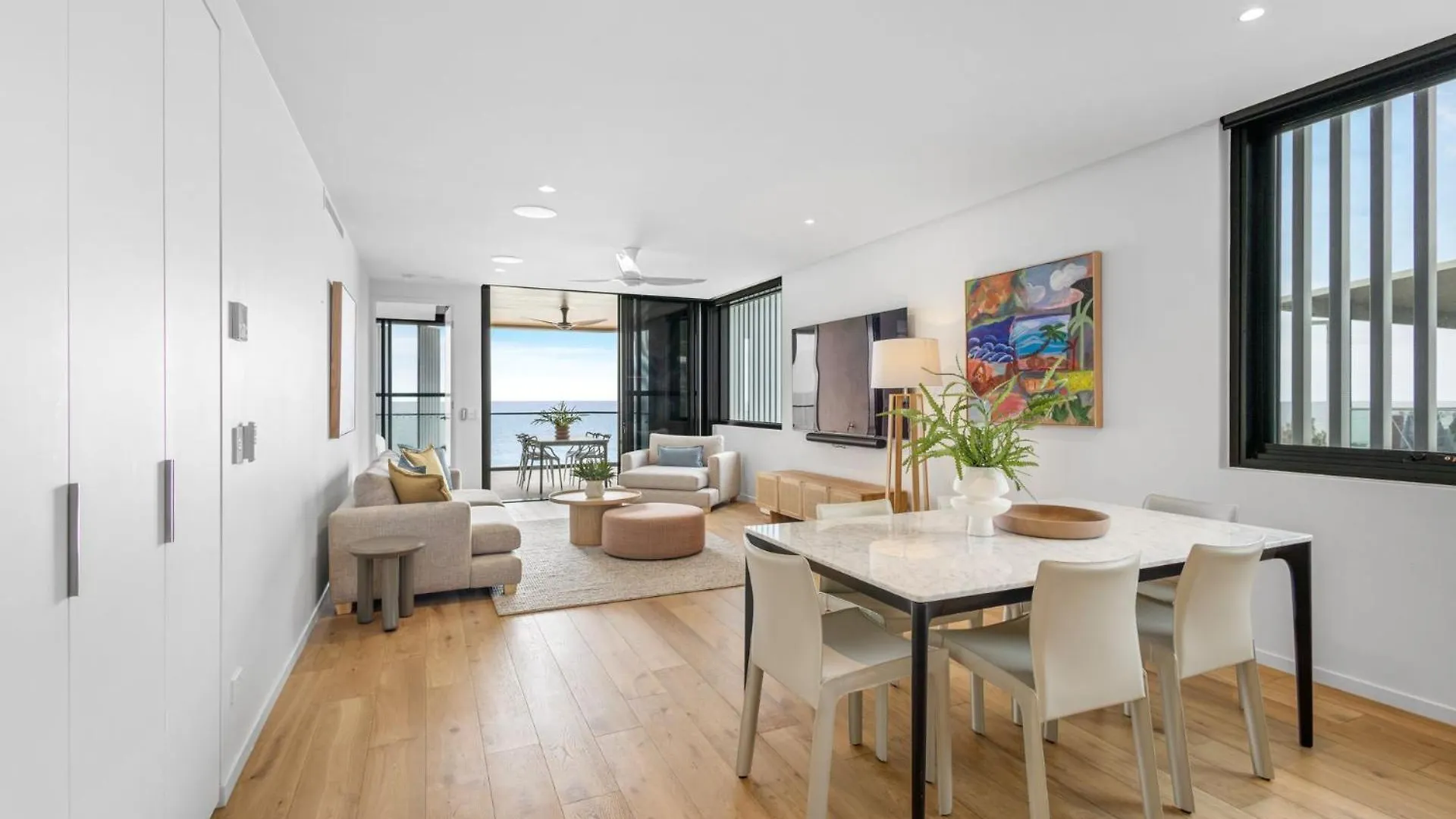 Coolum Beachfront Apartment Coolum Beach